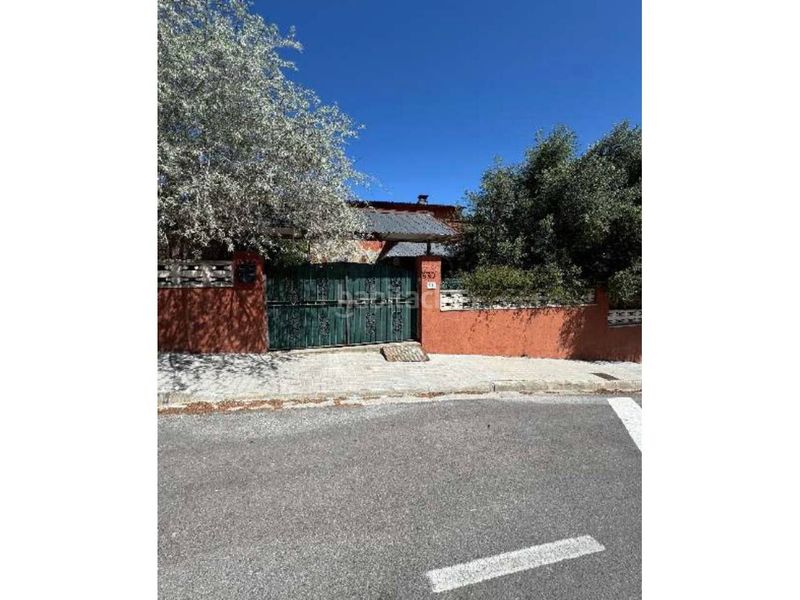 Foto 0dec93c7-56b4-400e-aea4-17bf6d6f32f1. Casa amb aparcament piscina a Canyelles