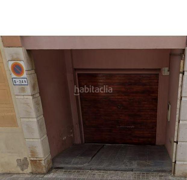 Foto 0bb4120b-6d60-4ba1-b5fd-c5b2eee5f77b. Alquiler parking coche parking muy práctico en el centro de Poblenou! en Barcelona