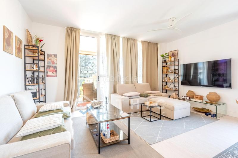 Foto b950bfc2-9d06-4dd3-a723-654346589143. Appartamento con riscaldamento piscina in Diagonal Mar i el Front Marítim del Poblenou Barcelona