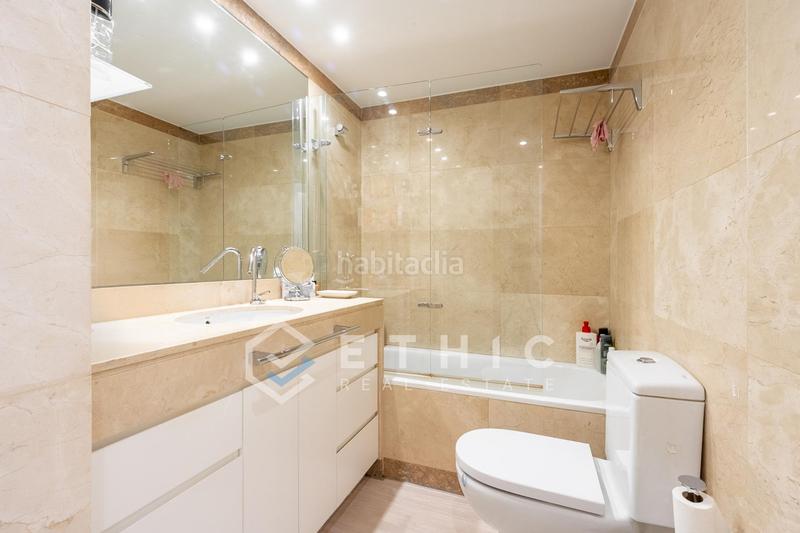 Foto e12f6ed4-9d13-44f6-ba31-ebacf07e7996. Appartamento con riscaldamento piscina in Diagonal Mar i el Front Marítim del Poblenou Barcelona