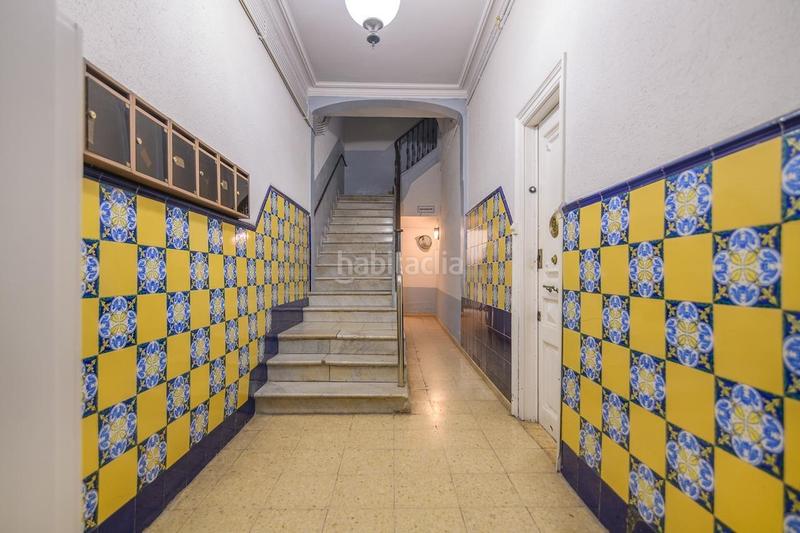 Foto 2cfa6a07-b7c5-4ec5-b253-bdcd232f8e61. Piso increible piso con balcón en ciutat vella! en Barcelona