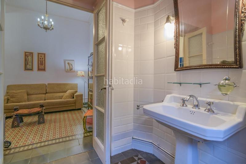 Foto 7a24da85-eedb-41b6-968c-b9ccfaed762f. Piso increible piso con balcón en ciutat vella! en Barcelona