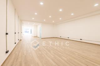 Office space in Carrer Ventalló 5