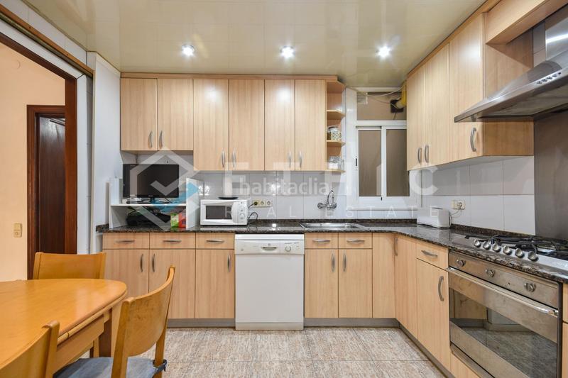 Foto a5f98d4a-4aff-40ef-95b8-0c69a7138828. Flat with heating in L´Antiga Esquerra de l´Eixample Barcelona