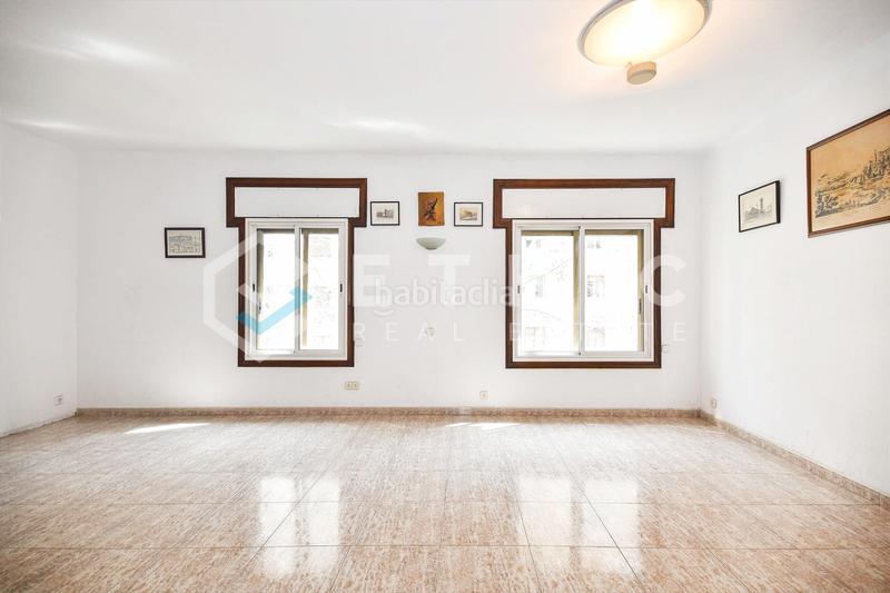 Foto 212a7978-901e-4103-8d9a-fae3e8624ff0. Piso en L´Antiga Esquerra de l´Eixample Barcelona
