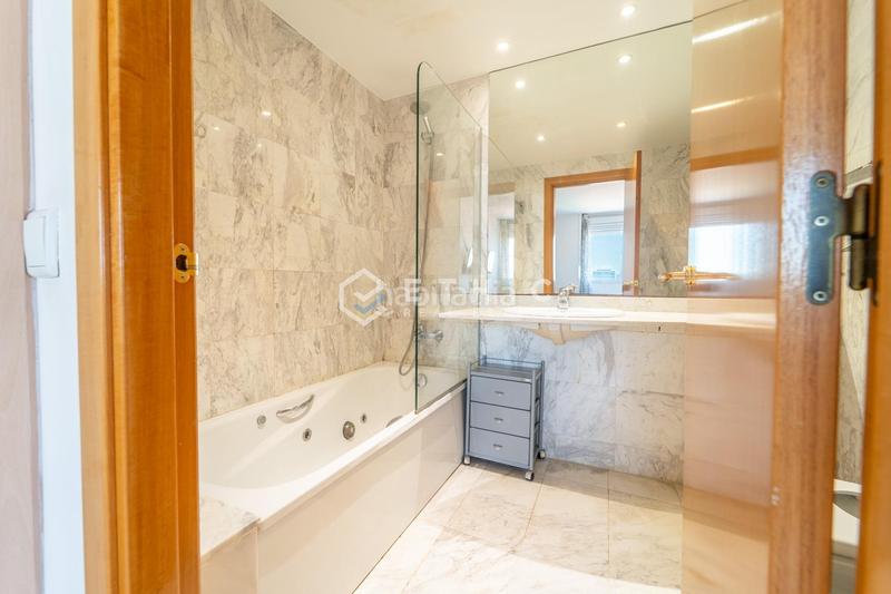 Foto e92529eb-50a7-42f7-ae5a-6d424aab594e. Appartement avec chauffage parking dans Diagonal Mar i el Front Marítim del Poblenou Barcelona
