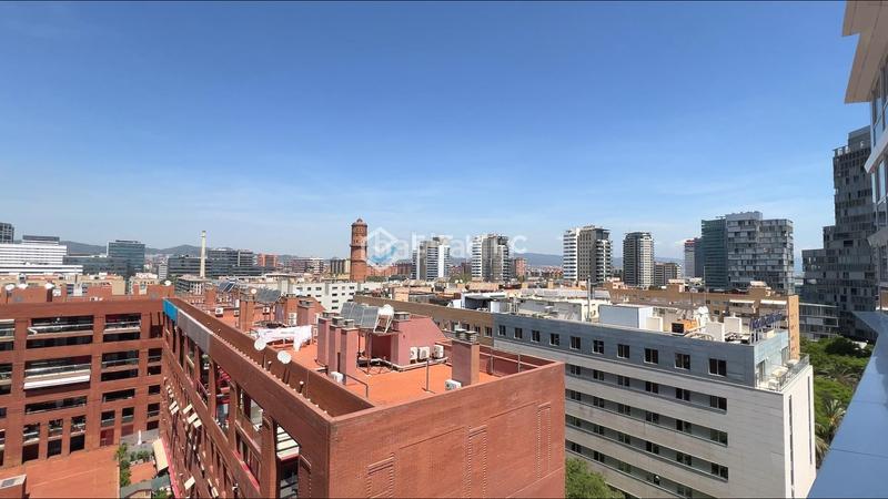 Foto f0cdd970-0956-4186-bebb-55b08f580028. Piso en Diagonal Mar i el Front Marítim del Poblenou Barcelona