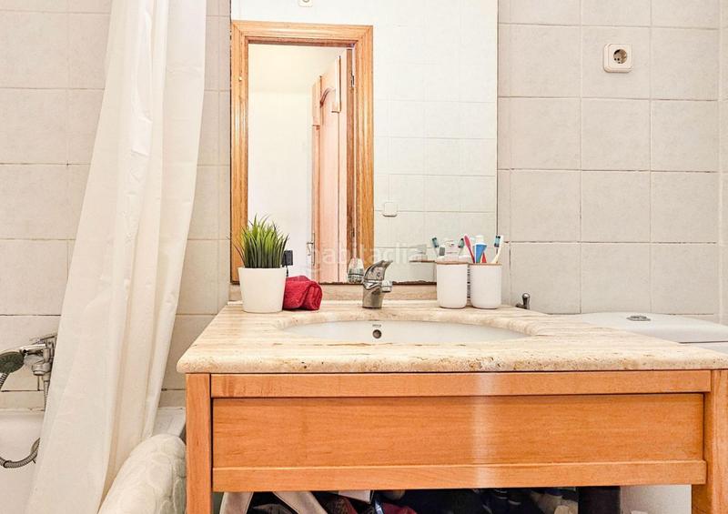 Foto ad95c1bb-79ca-42fc-b751-ca4351613677. Appartamento con riscaldamento in Sants Barcelona