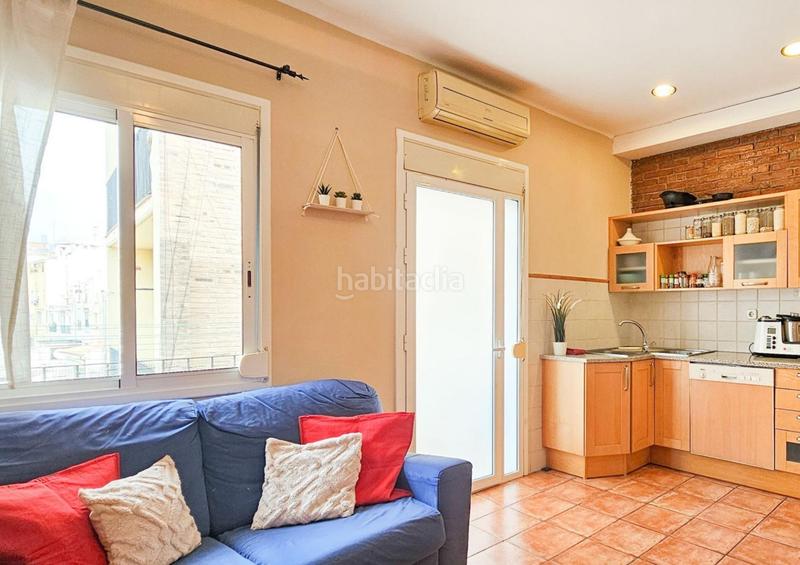 Foto d2ce47c0-0482-4b50-a339-e9faadeced45. Appartamento con riscaldamento in Sants Barcelona