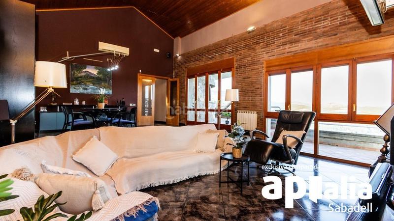 Foto b4def5f7-e3f3-4b42-8ecb-83e6f58fd046. Chalet avec parking piscine dans El Racó-Sant Feliu del Racó Castellar del Vallès