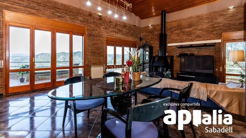 Foto 111776c2-f6f9-4849-9753-315f6c9d426d. Chalet con parcheggio piscina in El Racó-Sant Feliu del Racó Castellar del Vallès