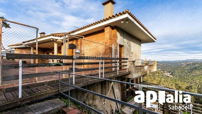 Foto 9861dc86-3a4c-43ca-8411-8fb4fb8c4a83. Chalet con parcheggio piscina in El Racó-Sant Feliu del Racó Castellar del Vallès