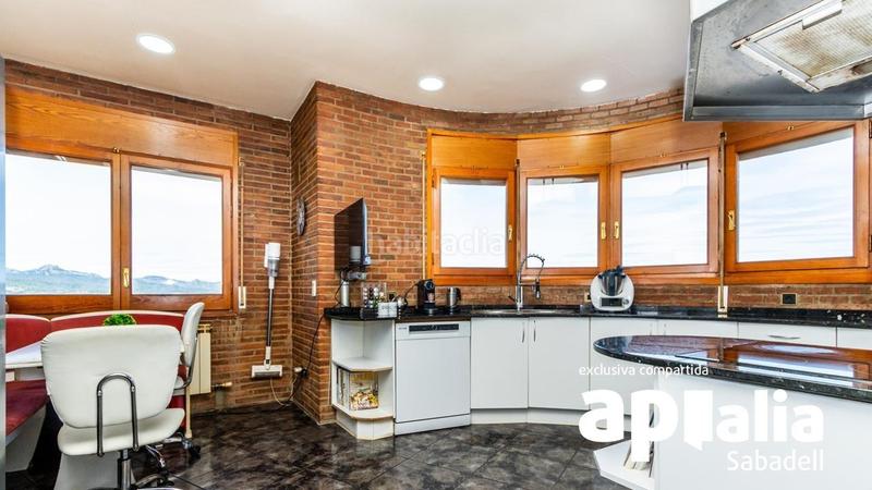 Foto d17cbb6f-8189-42c2-8abd-a3a10944d0a1. Chalet con parcheggio piscina in El Racó-Sant Feliu del Racó Castellar del Vallès