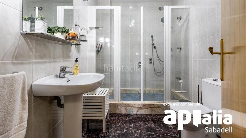 Foto f574027f-bff0-4c23-a258-2600d434d96c. Chalet con parcheggio piscina in El Racó-Sant Feliu del Racó Castellar del Vallès