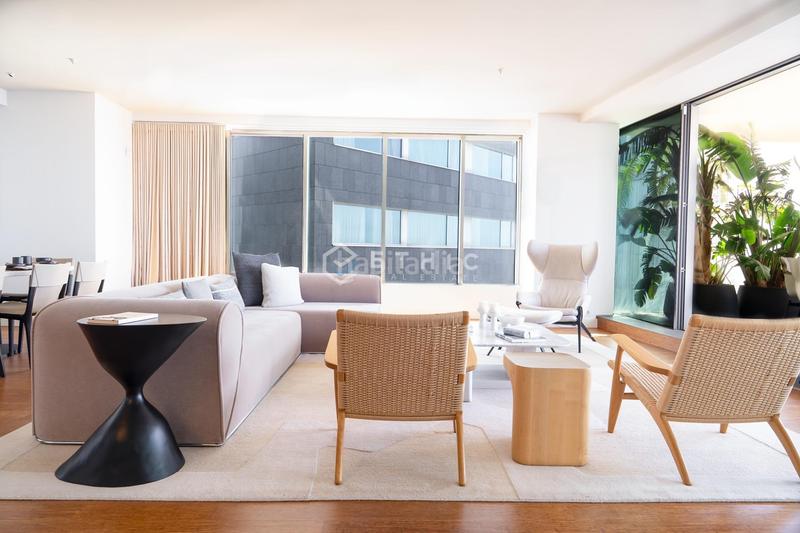 Foto 27ab2070-18c0-499f-ad0e-da3867eedeba. Piso vivir el mar desde las alturas exclusiva residencia con terraza panorámica en torre antares en Barcelona