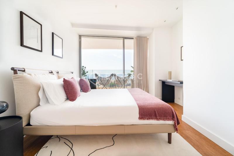 Foto e186c108-6772-4d4c-811a-83edb318eaf4. Piso vivir el mar desde las alturas exclusiva residencia con terraza panorámica en torre antares en Barcelona