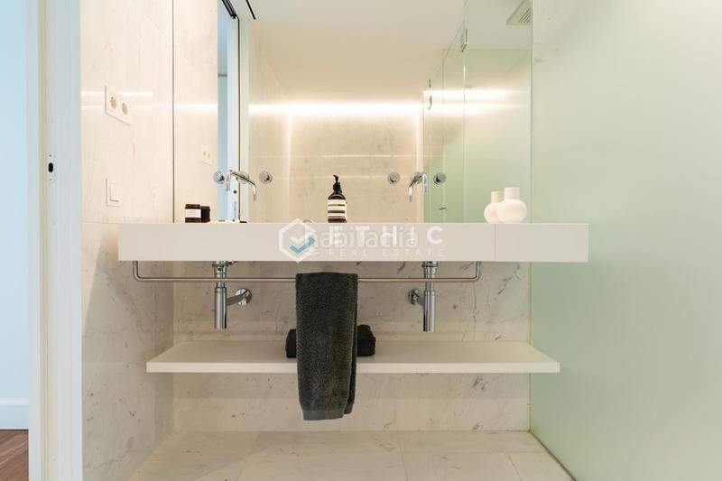 Foto 3ad21e46-d239-4a57-a23f-bcc38b6df28b. Flat with heating parking pool in Diagonal Mar i el Front Marítim del Poblenou Barcelona