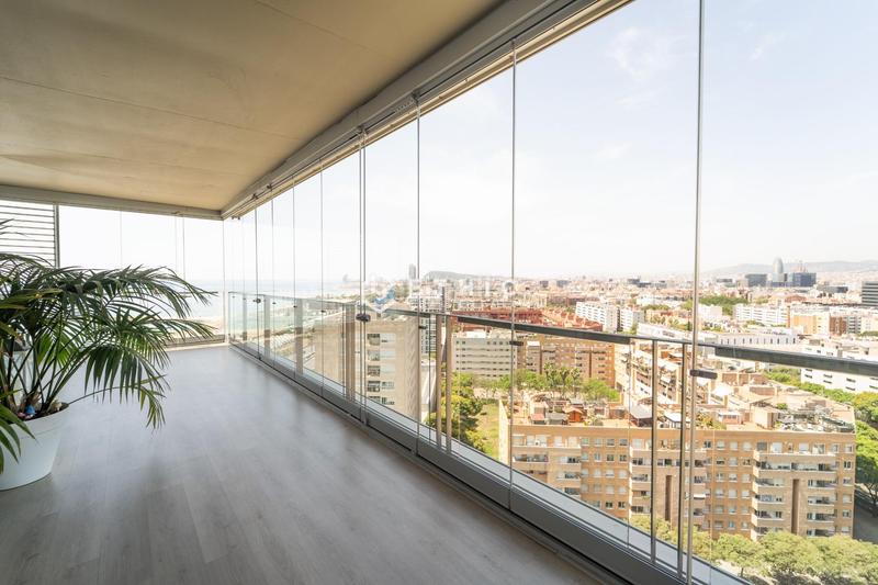 Foto 607ff6e7-30c2-46fe-b427-447cacac2739. Pis amb calefacció aparcament piscina a Diagonal Mar i el Front Marítim del Poblenou Barcelona