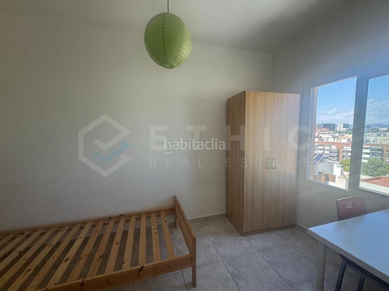 Foto b1f265ad-9df6-492c-b06a-d7f59130e0fc. Àtic a Poblenou Barcelona