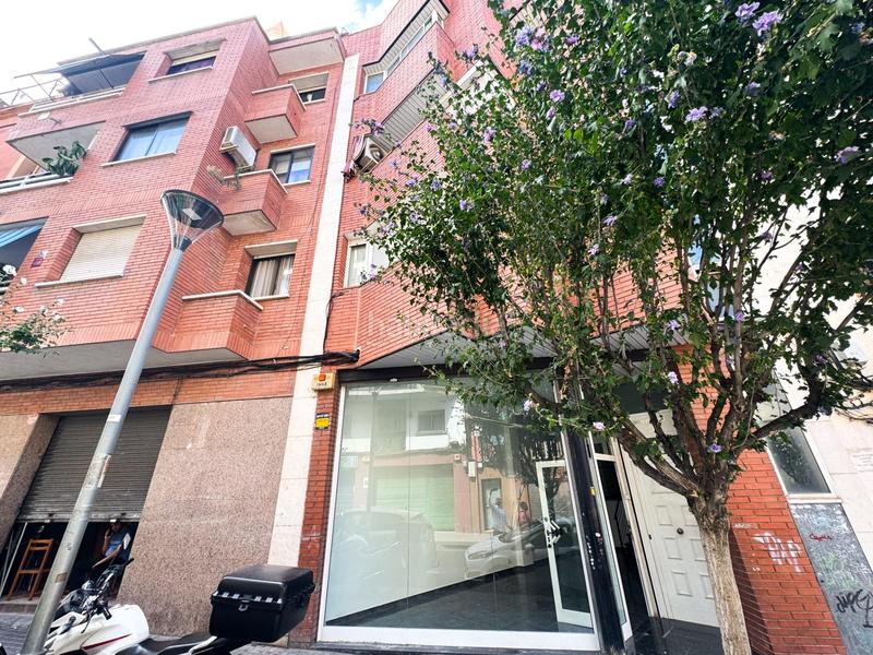Foto ac04630a-cdaf-4dc8-96ba-135f221a18a4. Local comercial a carrer carrer de don pelayo a La Salut Badalona