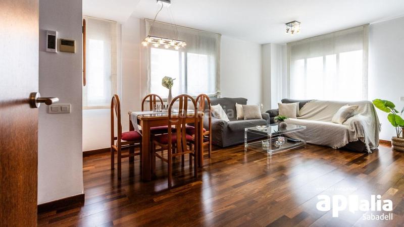 Foto 532bb2d7-4fc1-47c5-af30-322837979579. Duplex avec chauffage dans Creu Alta Sabadell