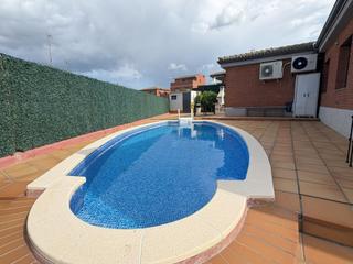 Xalet  Carrer alboraia. Casa de ensueño a 4 vientos con piscina y vistas increíbles a mo