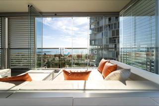 Piso  Garcia faria. Una perspectiva privilegiada de barcelona, donde el mar y la ciu