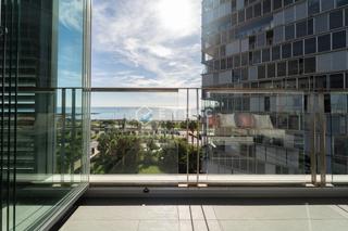 Flat  Garcia faria. Una perspectiva privilegiada de barcelona, donde el mar y la ciu