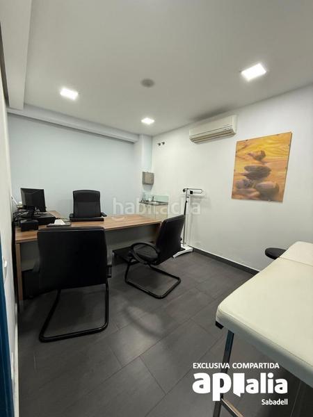 Foto 73800c12-ad85-47de-9232-5047dfacc14e. Local comercial amplio local comercial en excelente estado! en Barberà del Vallès