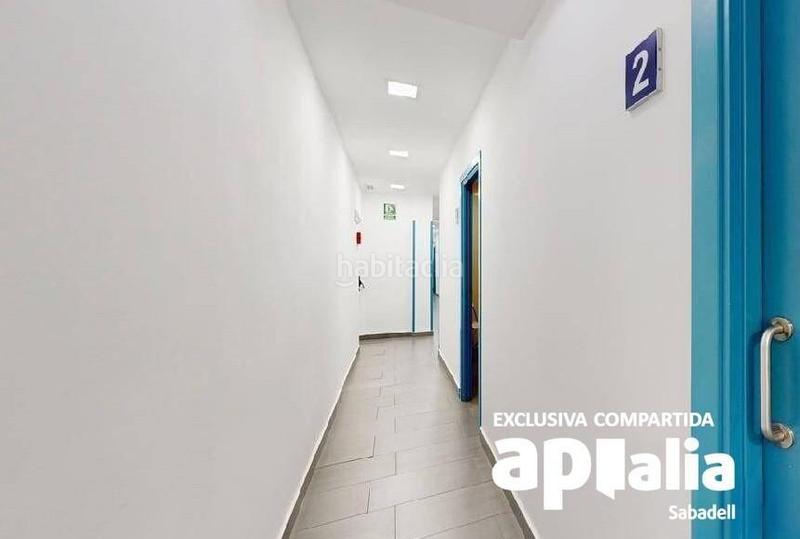 Foto f3ed9103-48ba-4702-bba2-43f356b3290f. Local comercial amplio local comercial en excelente estado! en Barberà del Vallès