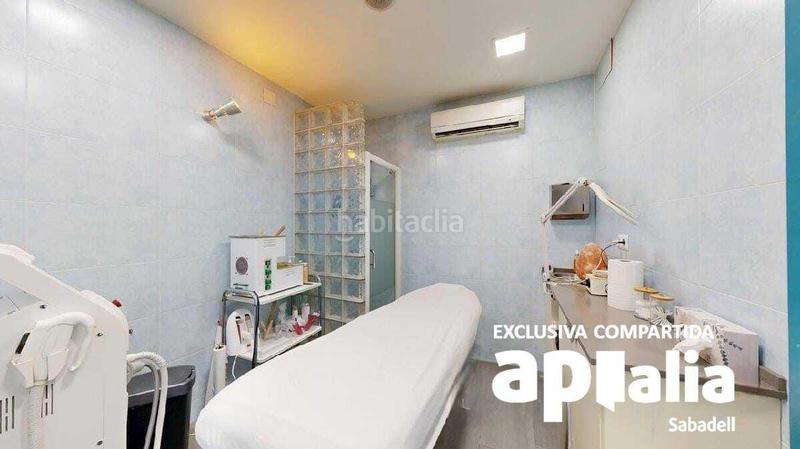 Foto f7835cc5-26f1-4750-8fc5-fd966763f26a. Local comercial amplio local comercial en excelente estado! en Barberà del Vallès