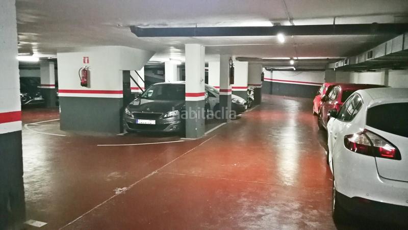 Foto 211405a2-6943-4894-ba5e-784e9569c30b. Autoparkplatz in Fort Pienc Barcelona