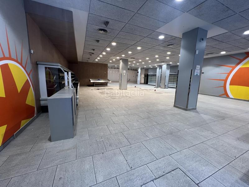 Foto 8fc2d98e-18f4-486c-93be-3a3e369d11a0. Local commercial dans Plaça Catalunya Manresa