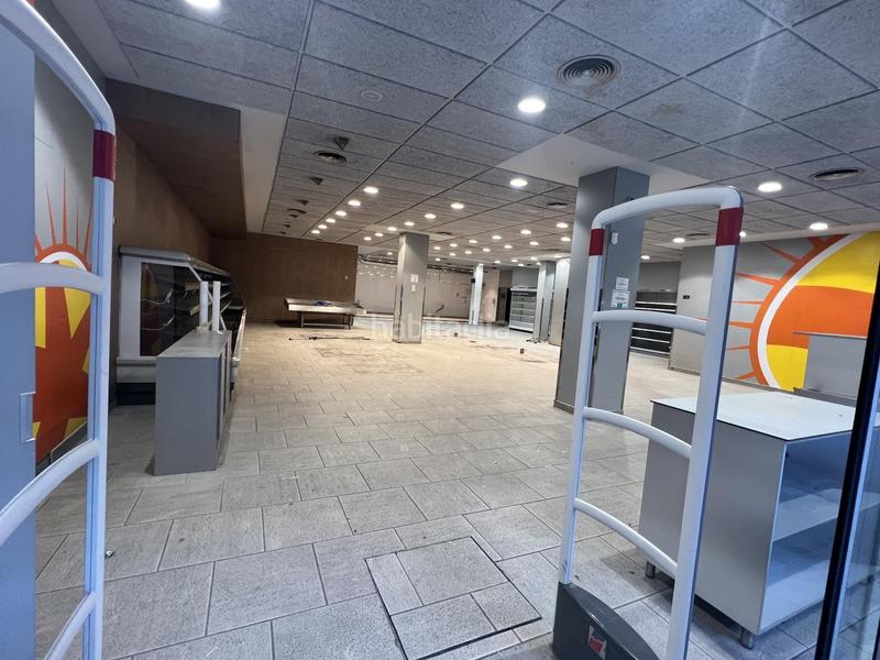 Foto b9551540-24d6-4c0e-8a6d-f2b804c12d06. Local commercial dans Plaça Catalunya Manresa