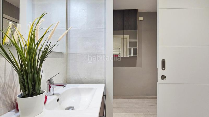 Foto 1041228e-4afc-4859-8e21-ef0fd06553c8. Appartement dans El Camp de l´Arpa del Clot Barcelona