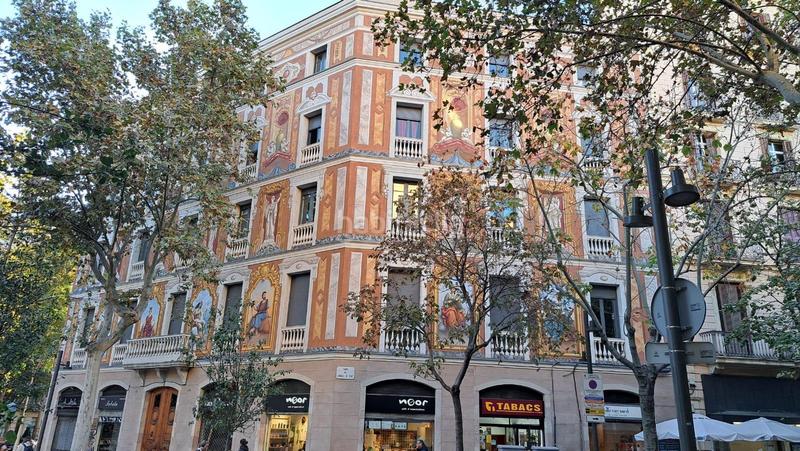 Foto ebd1d285-e35f-4c83-a675-49bff8d116a3. Pis amb aparcament a Dreta de l´Eixample Barcelona