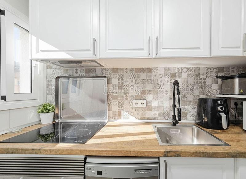 Foto 46841328-8829-426a-b151-9aa94656a98a. Pis a La Sagrera Barcelona