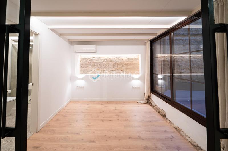 Foto 0c6e546a-c788-4257-80c5-2114179620f1. Loft avec chauffage dans Gòtic Barcelona