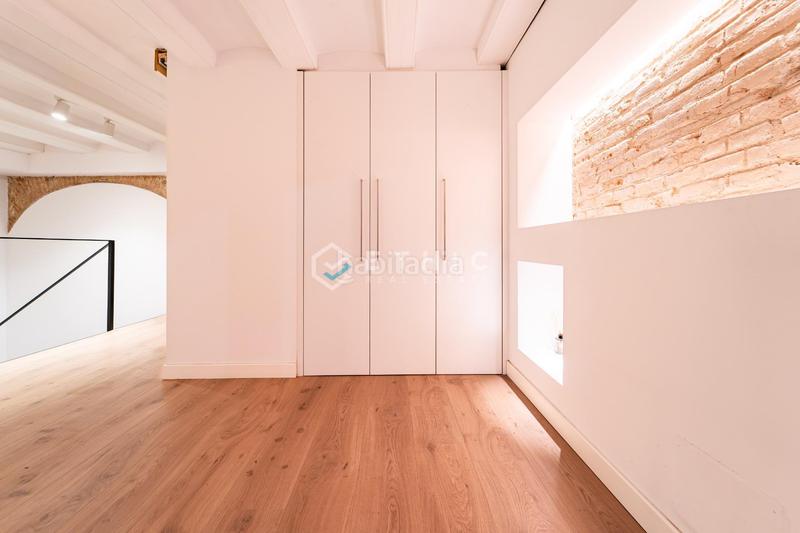 Foto e1a7975d-8658-4d1c-8c15-c90e82477ae4. Loft avec chauffage dans Gòtic Barcelona