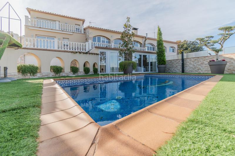 Foto 4f5fb247-a4a7-467f-816f-816758b1b48c. Chalet avec chauffage parking piscine dans Pals