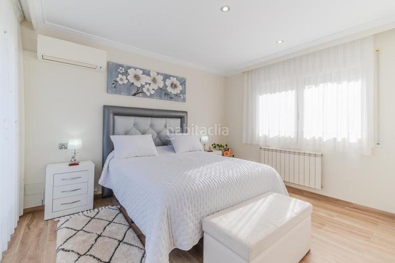 Foto f5af4443-48b8-492b-b49d-941f41a4ba7c. Chalet avec chauffage parking piscine dans Pals