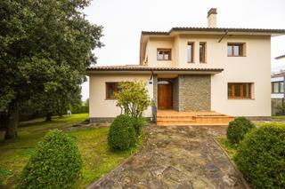 Chalet  Màrius anglada