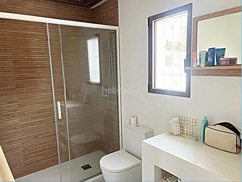 Foto bdbcb9a9-23c5-4e05-9d19-d5b3098fd3ac. Chalet en Cunit residencial Cunit