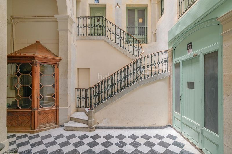 Foto 2454dfce-5e5b-4d8c-b548-90d8c448bc7e. Àtic a Gòtic Barcelona