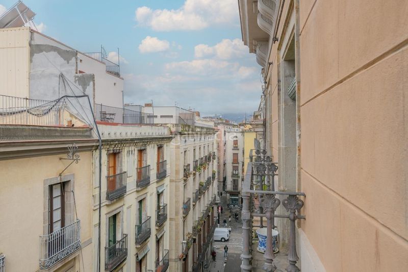 Foto c0eb71d2-b51e-495f-a511-214adc2894f7. Àtic a Gòtic Barcelona