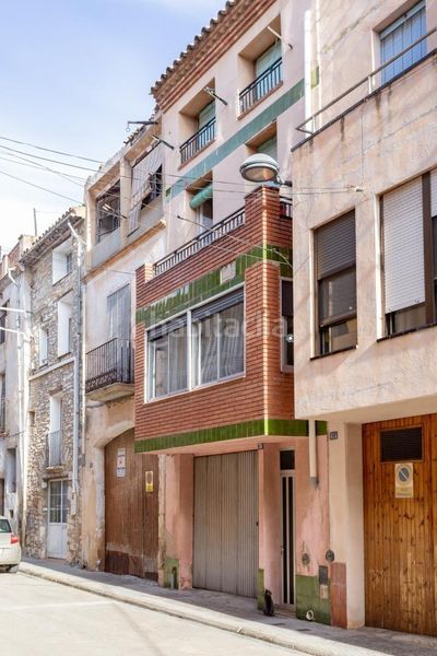 Foto 7c3a5887-0fd2-4e9c-b993-570bef68017f. Masia amb aparcament a Sarral