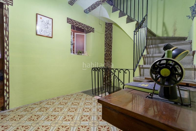 Foto efba060b-483a-4807-bcb1-7ed80138bb51. Masia amb aparcament a Sarral