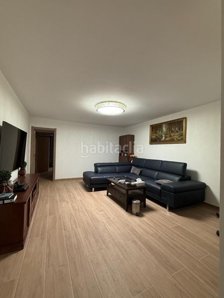 Foto 1819e385-6c71-4ebf-bd2d-41512253b306. Casa amb calefacció a Hostafrancs Barcelona