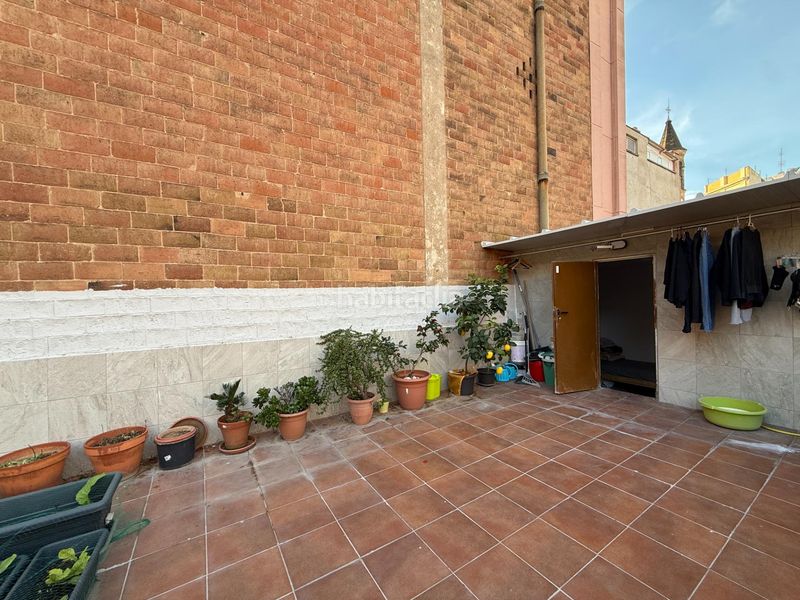 Foto 1c94c0d0-293b-4086-8016-486715564beb. Casa amb calefacció a Hostafrancs Barcelona