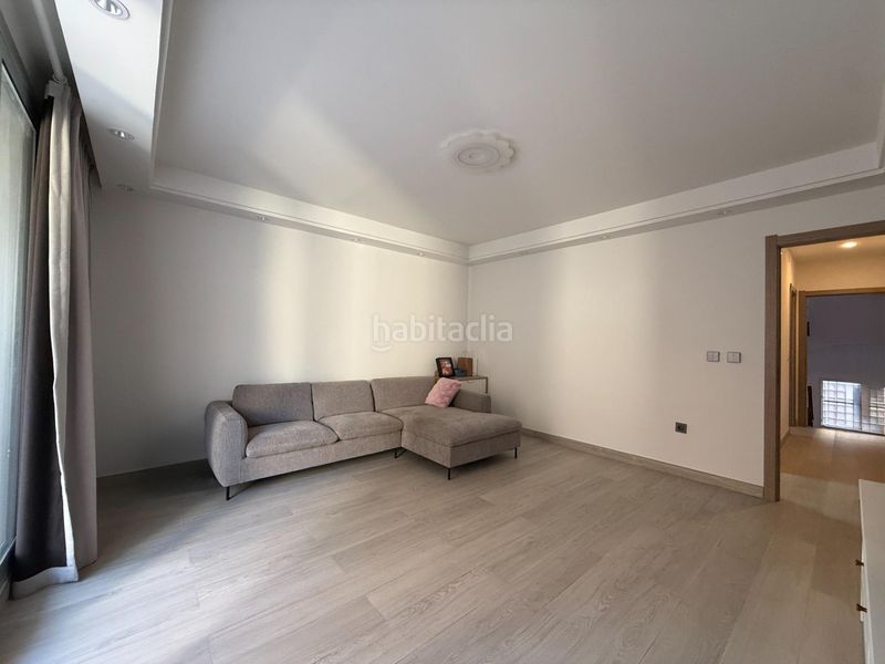 Foto aa21a18b-3cbe-42b5-8d89-6580a731b7c2. Casa amb calefacció a Hostafrancs Barcelona
